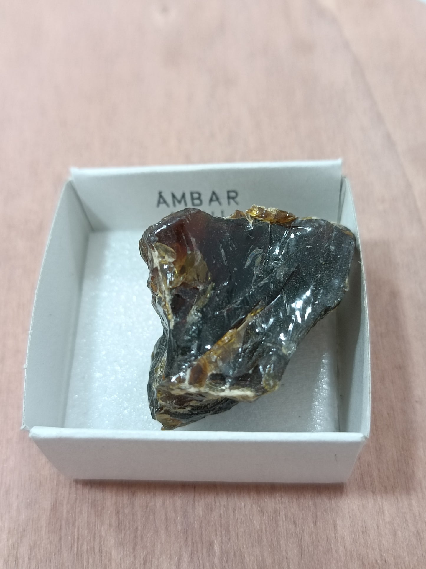 Mineral de colección Ámbar azul
