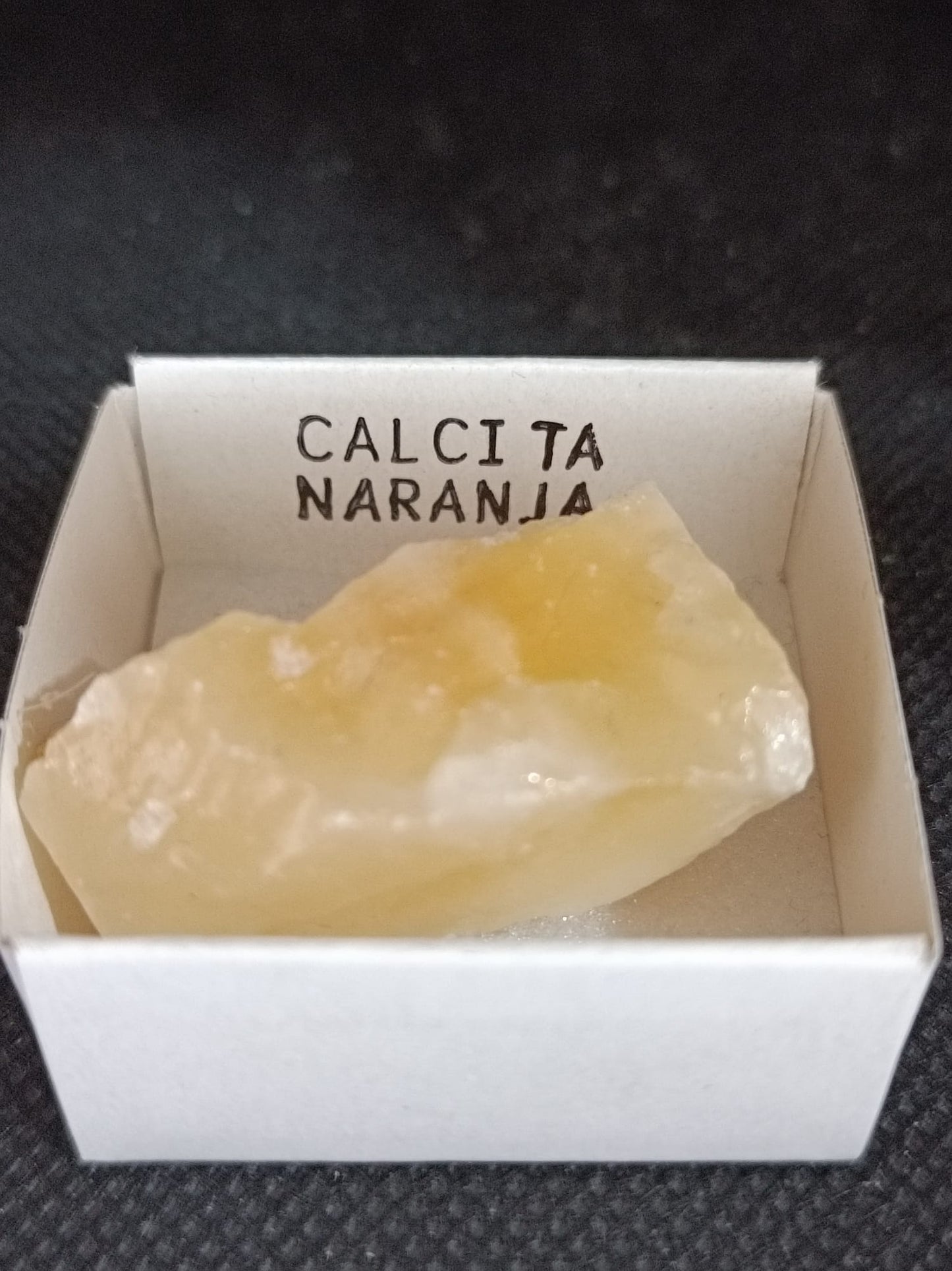 Mineral de colección Calcita naranja