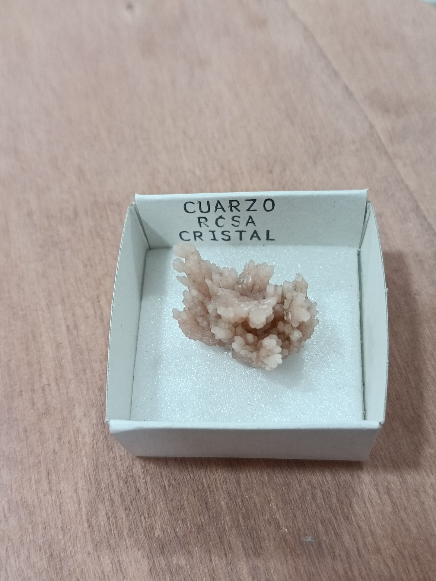 mineral de colección Cuarzo rosa cristal