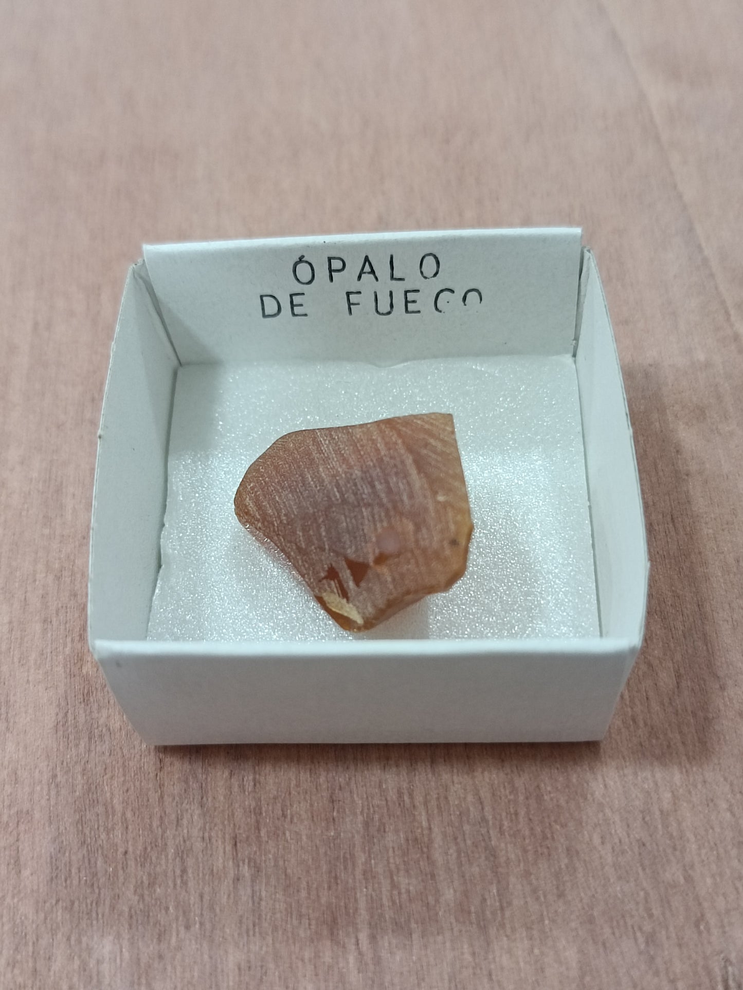 Mineral de colección Ópalo fuego