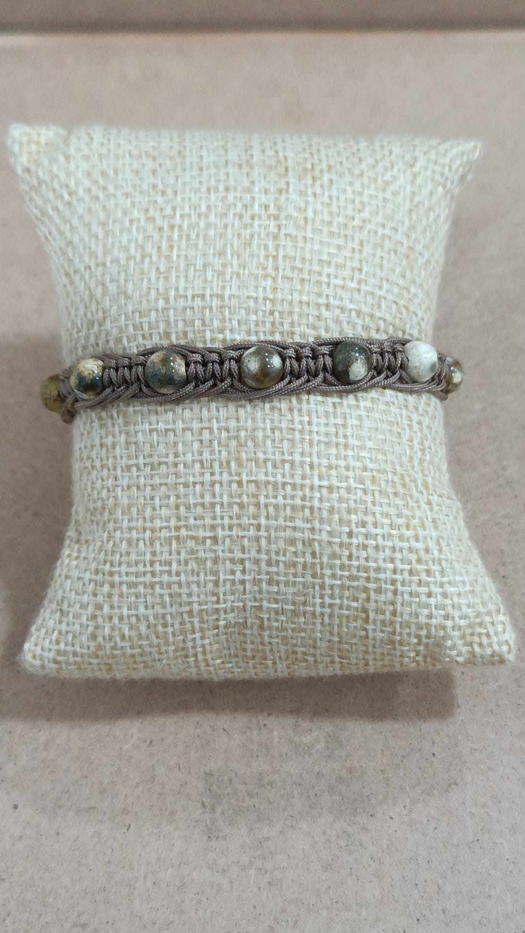 Pulseras de macramé y minerales (10 bolas)