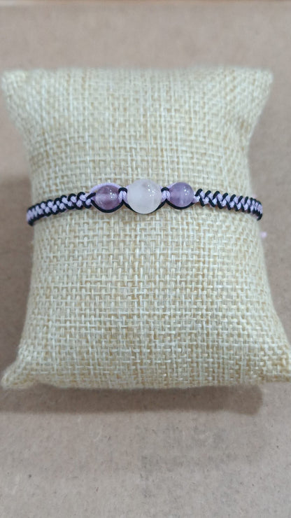 Pulsera de macramé y minerales (3 bolas)