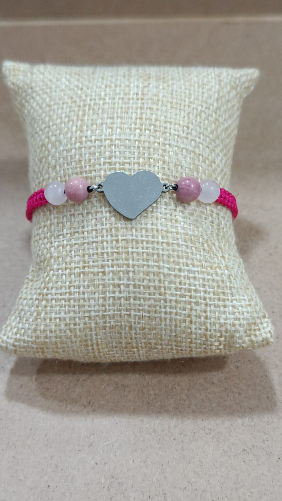 Pulseras de macramé con acero y minerales (4 bolas)