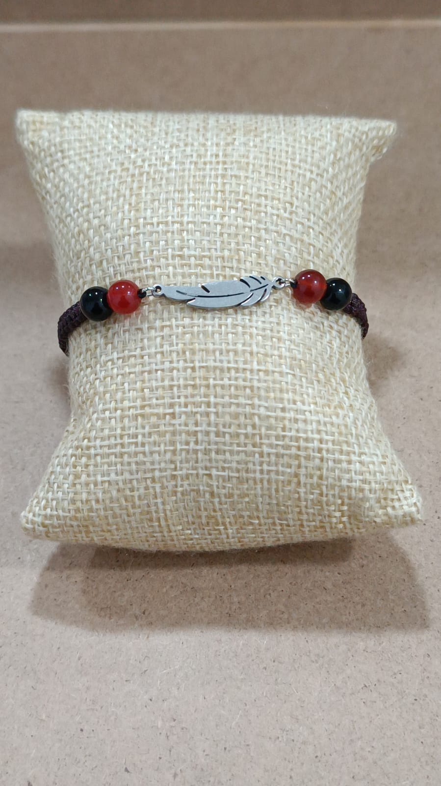 Pulseras de macramé con acero y minerales (4 bolas)