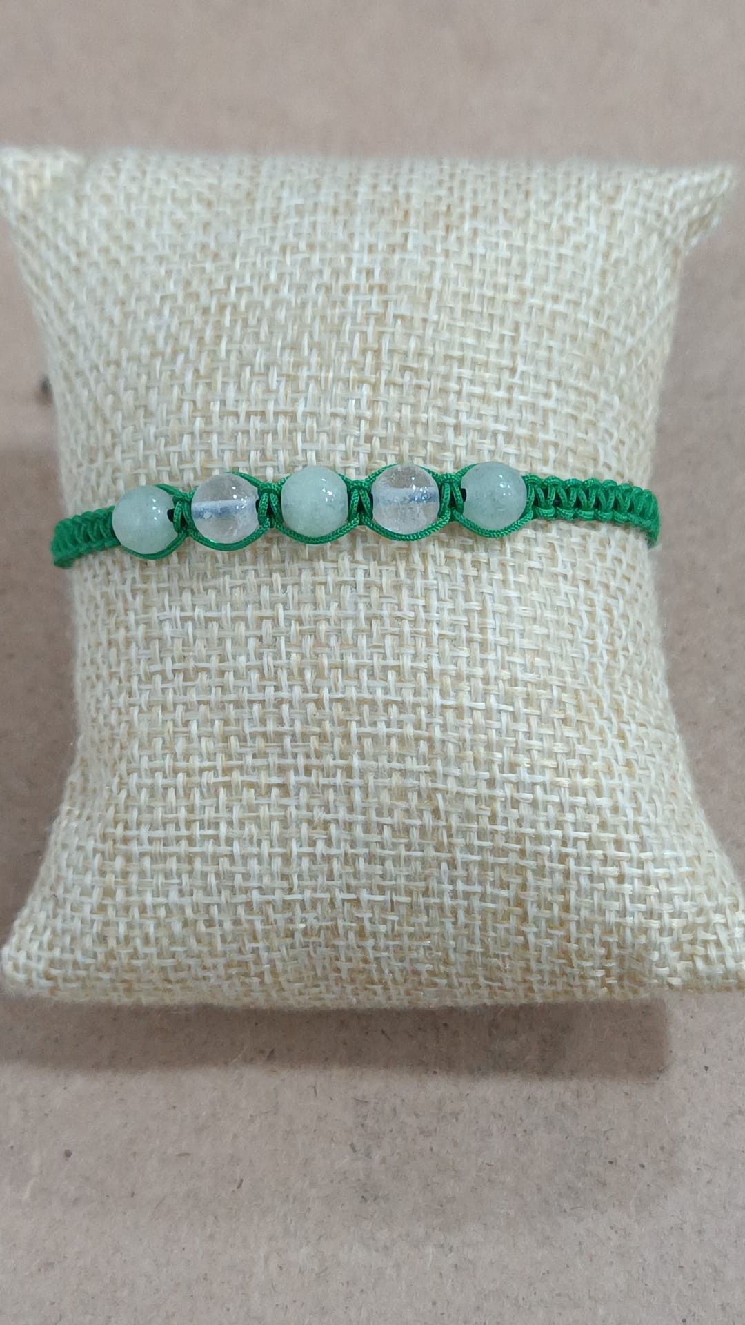Pulseras de macramé y minerales (5 bolas)