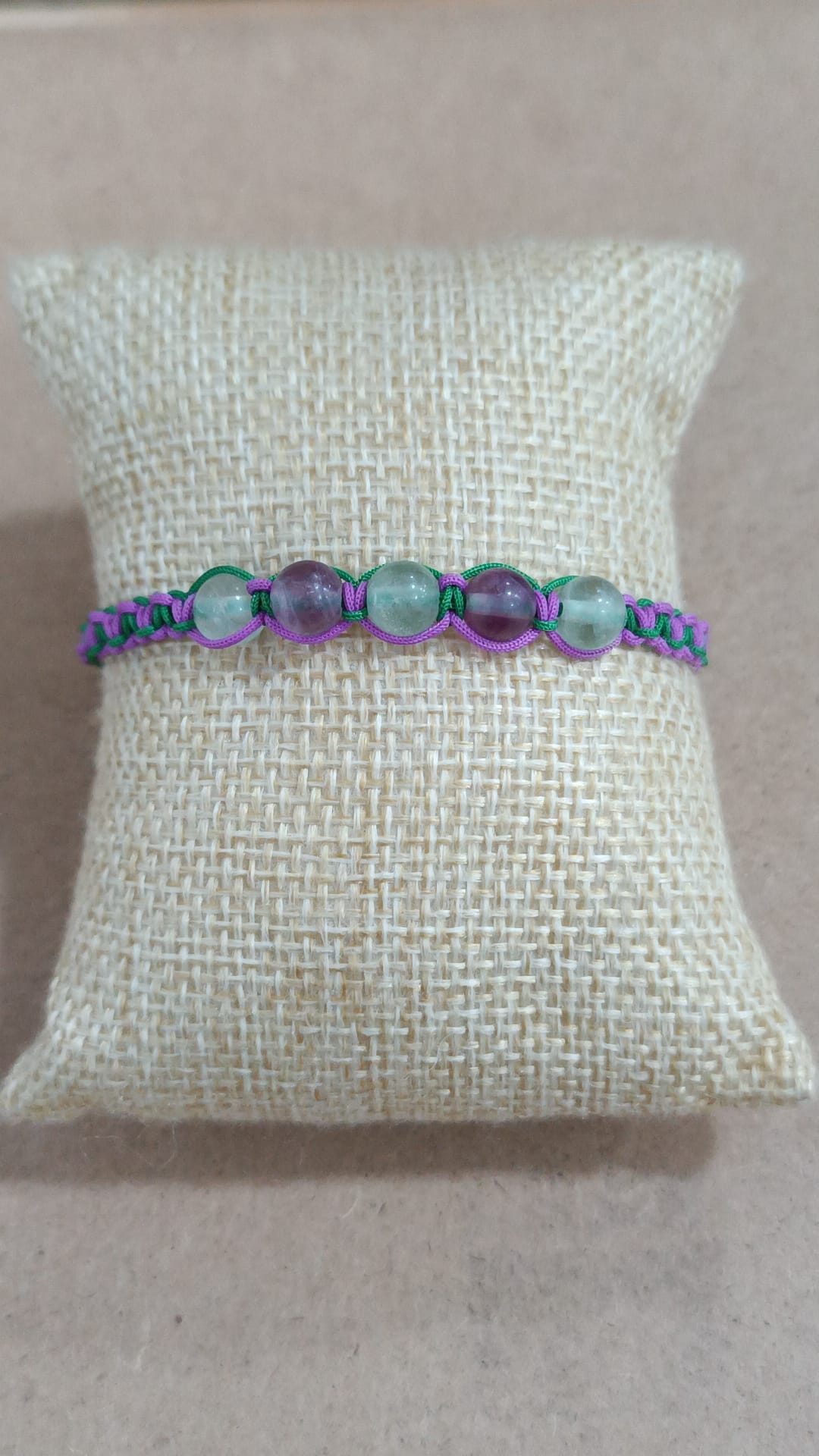 Pulseras de macramé y minerales (5 bolas)