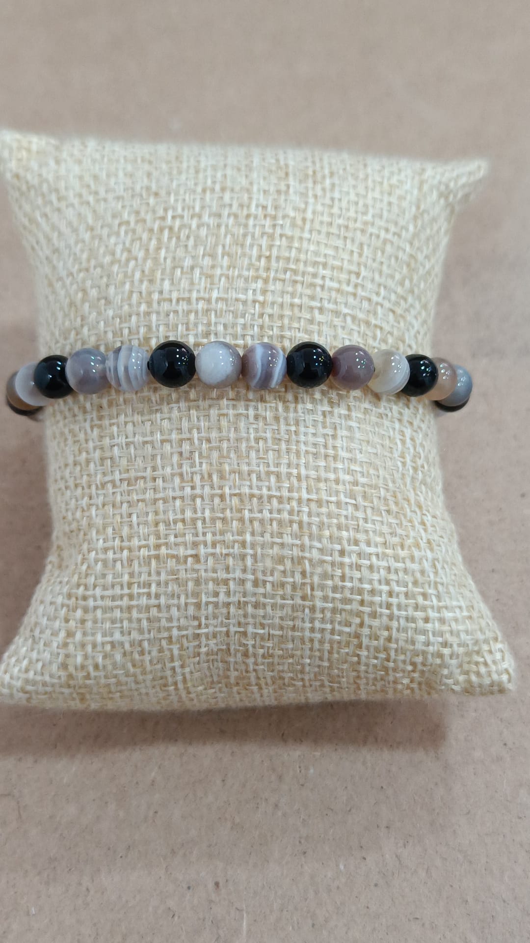Pulsera elástica de mineral