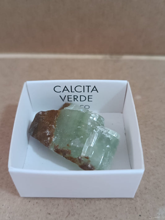 Mineral de colección Calcita verde