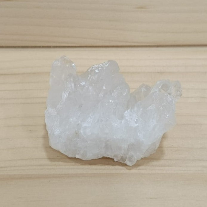 Masivo de Cuarzo cristal (formación en punta natural)