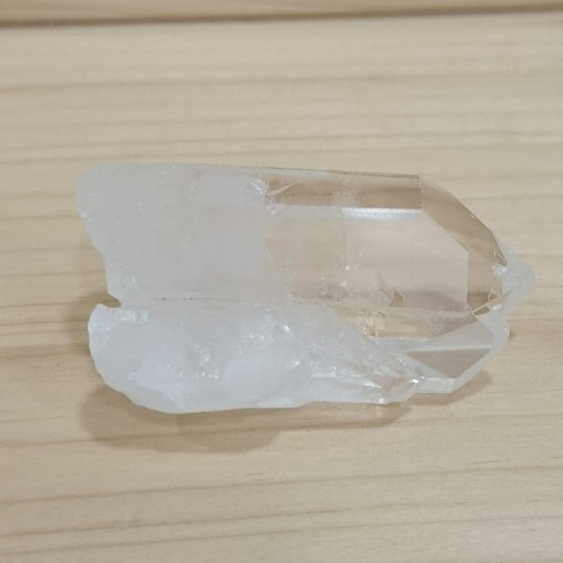 Masivo de Cuarzo cristal (formación en punta natural)