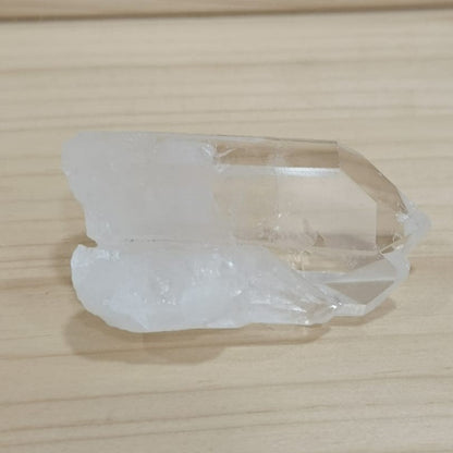 Masivo de Cuarzo cristal (formación en punta natural)