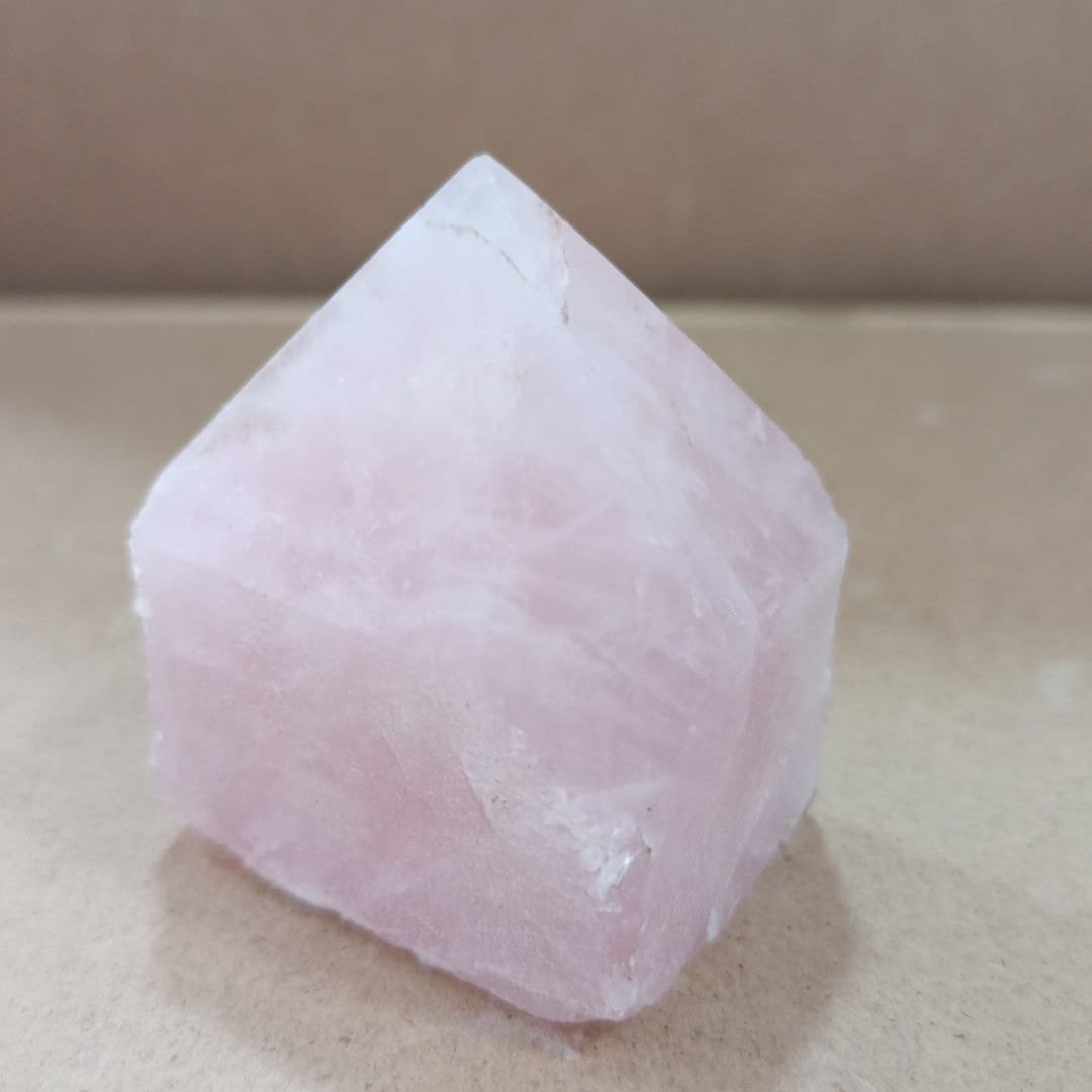 Punta semi-pulida Cuarzo rosa