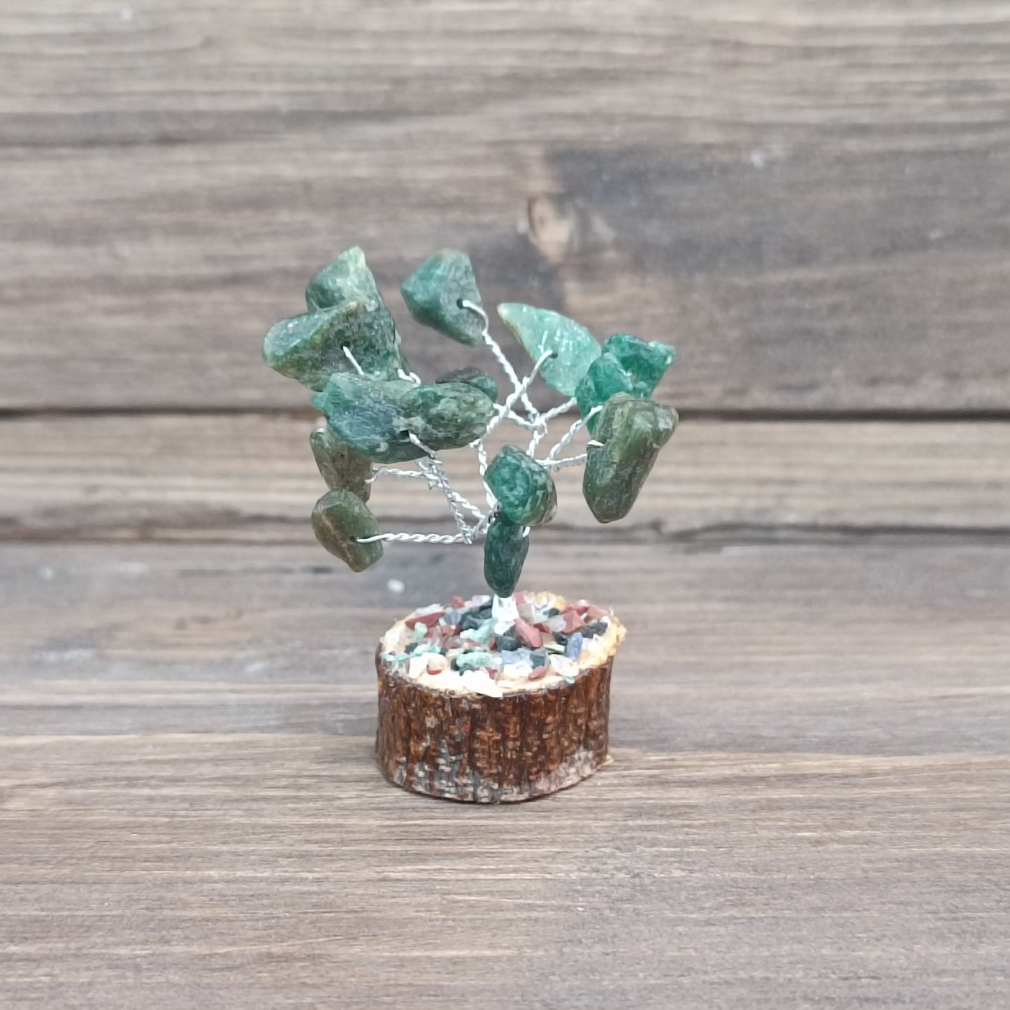 Árbol variado (base de madera)