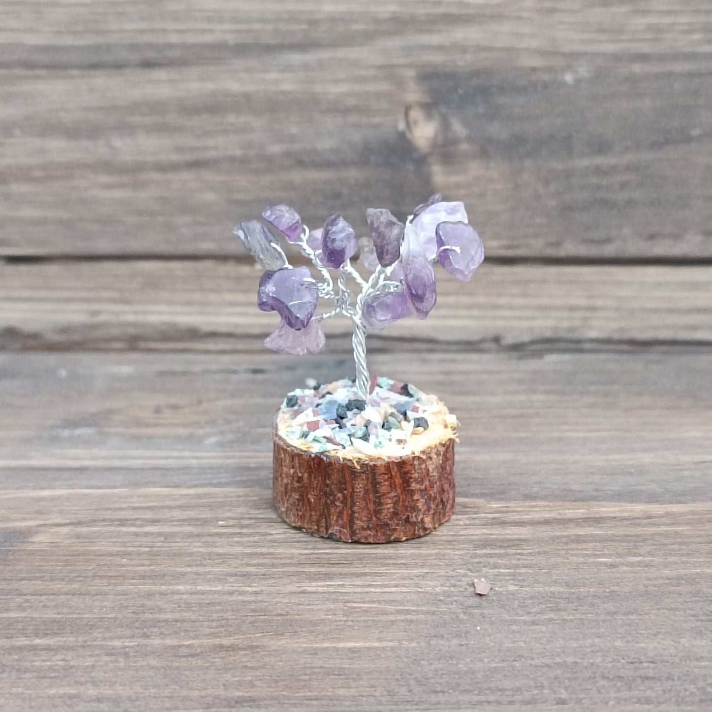 Árbol variado (base de madera)