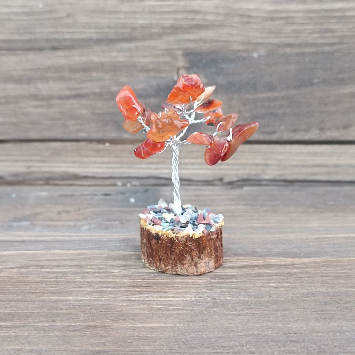 Árbol variado (base de madera)