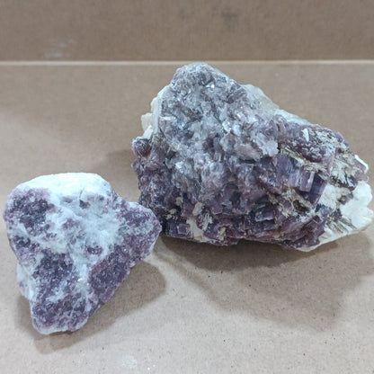 Masivo de Lepidolita con Mica