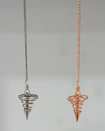 Péndulo de metal