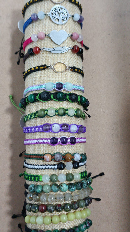 Pulseras de macramé y minerales (5 bolas)