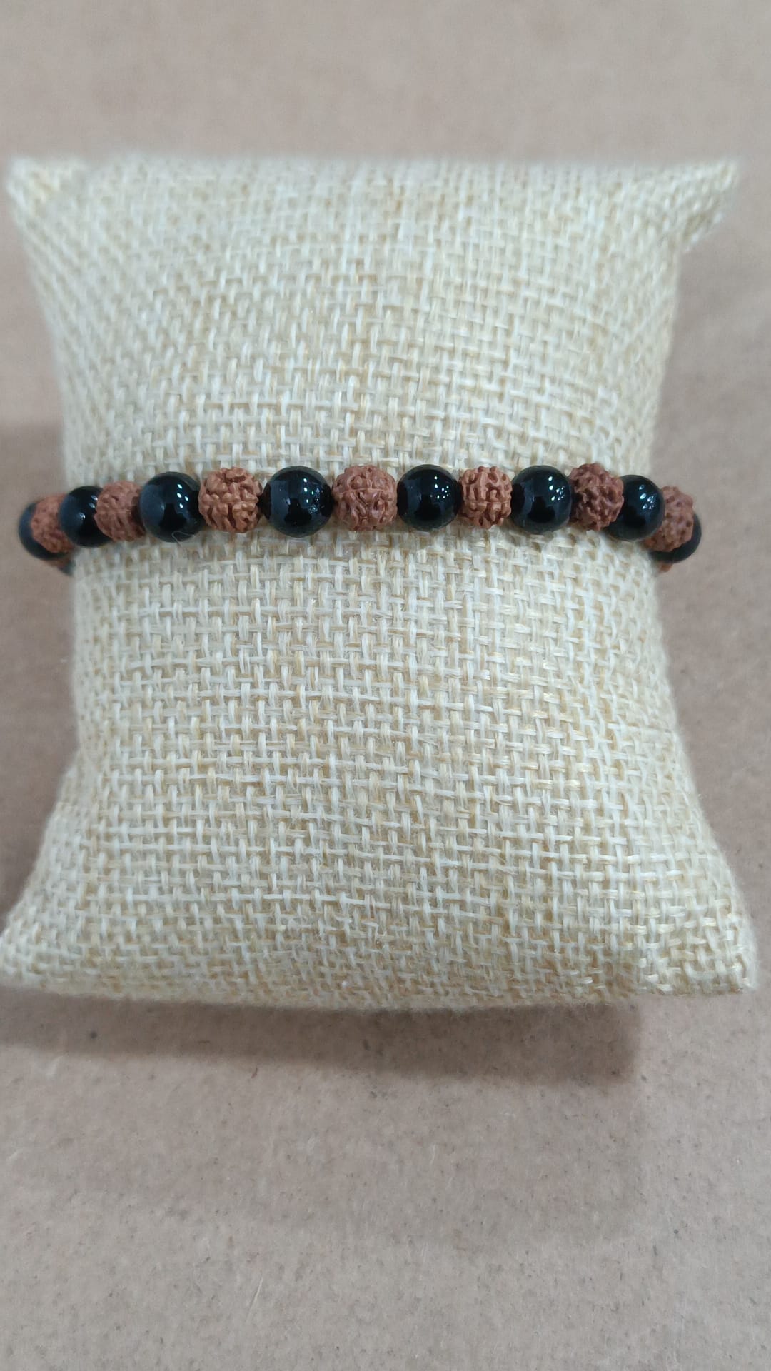Pulsera elástica de mineral