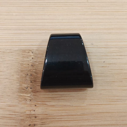Colgante con agujero variado hacha