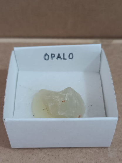 Mineral de colección Ópalo