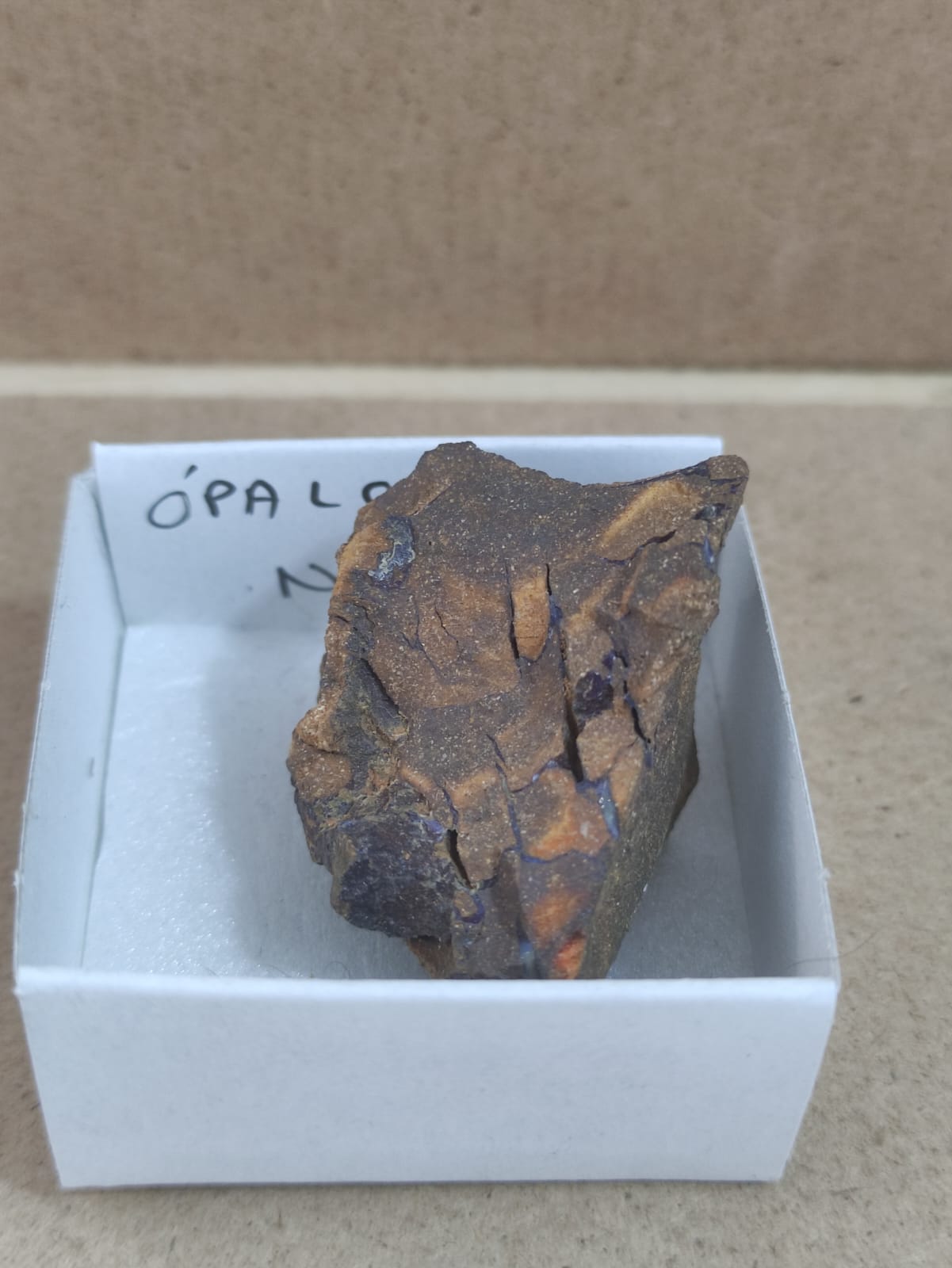 Mineral de colección Ópalo noble