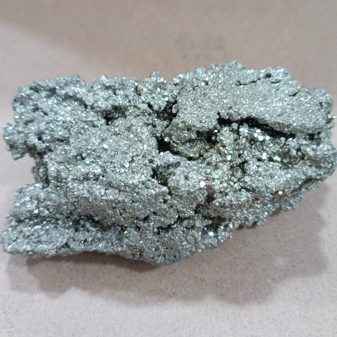 Masivo de Pirita chispa (Perú)