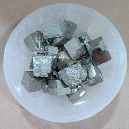 Masivo de Pirita cubo (La Rioja)