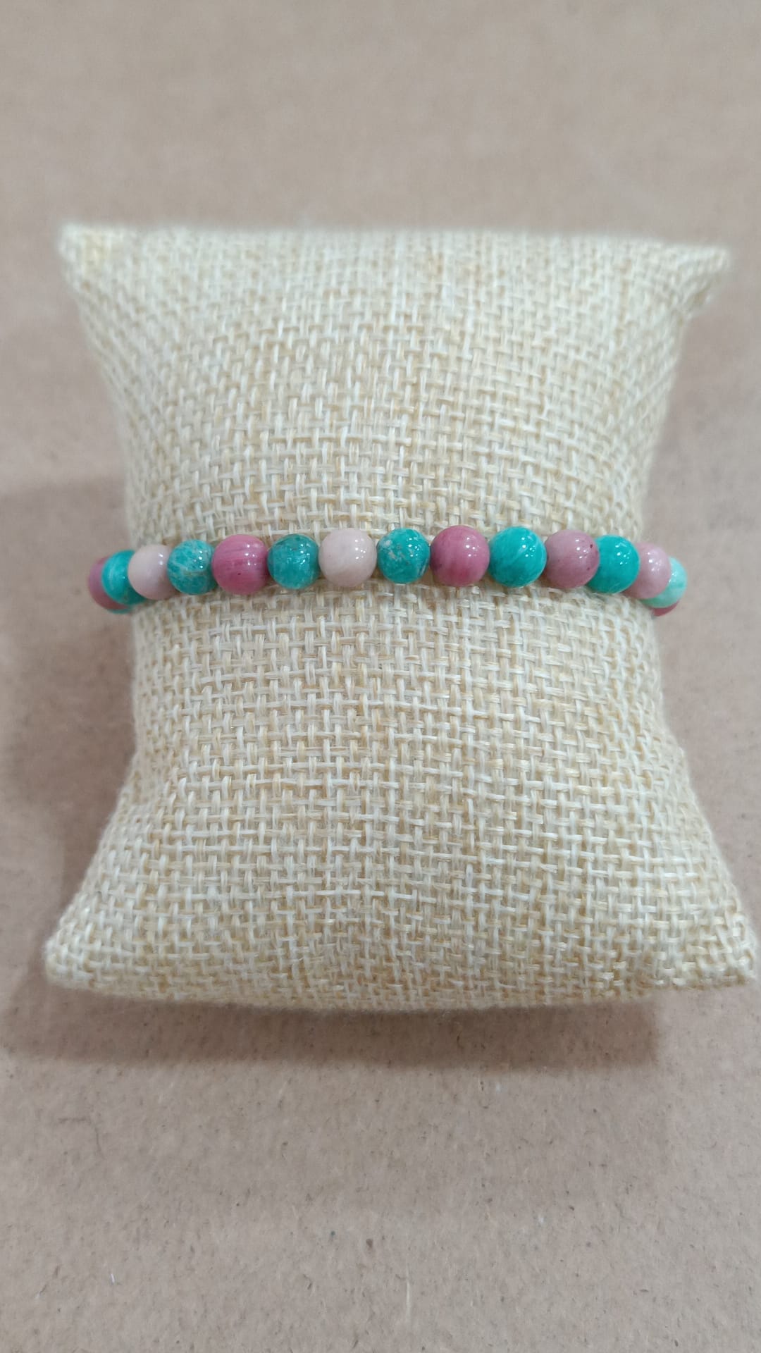Pulsera elástica de mineral