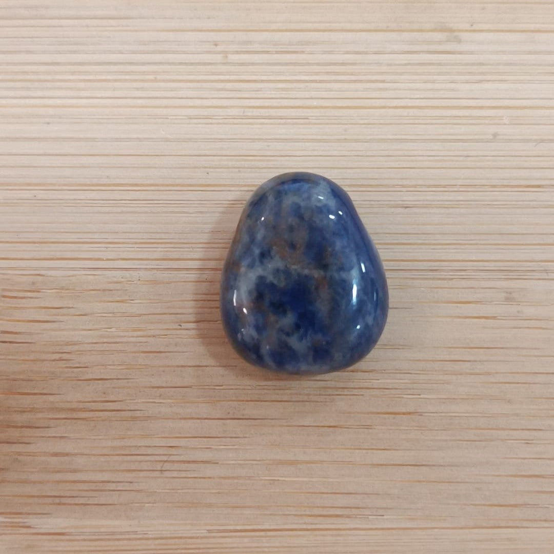 Colgante con agujero variado pulido pequeño