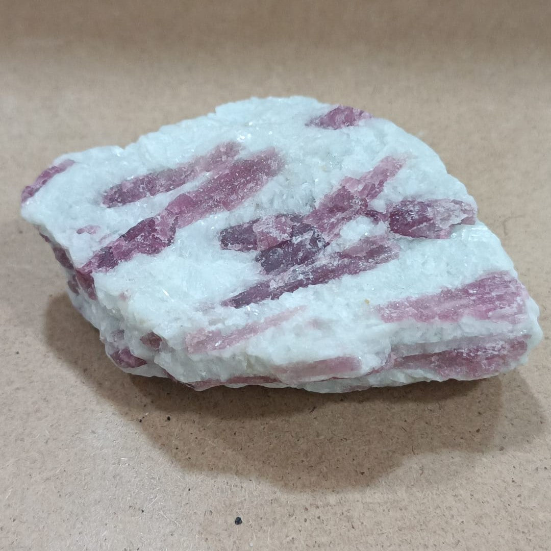 Masivo de Turmalina rosa