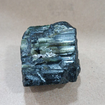 Masivo de Turmalina verde